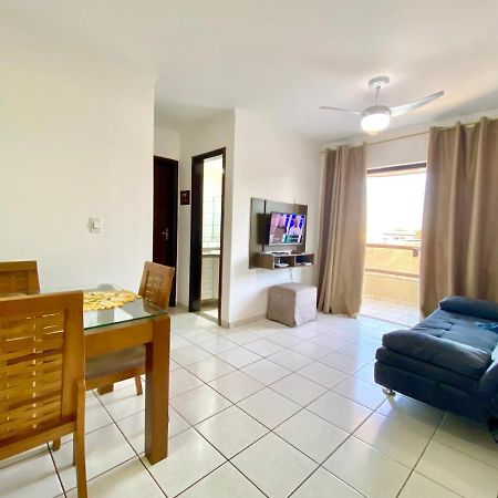 Apto No Centro Perto Do Shopping Com 2 Quartos De Casal Arcond Wifi Fibra Homeoffice E Garagem Em Дорадус Экстерьер фото