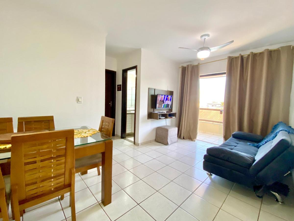Apto No Centro Perto Do Shopping Com 2 Quartos De Casal Arcond Wifi Fibra Homeoffice E Garagem Em Дорадус Экстерьер фото